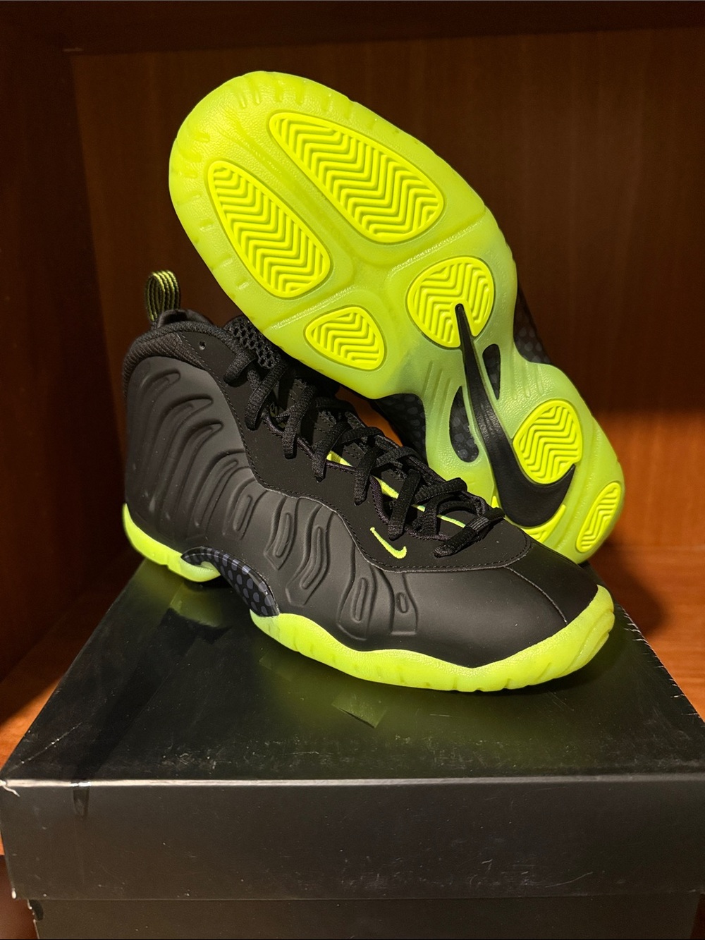 Nike Kids' Foamposite-Style Sneakers - Black/Neon Yellow